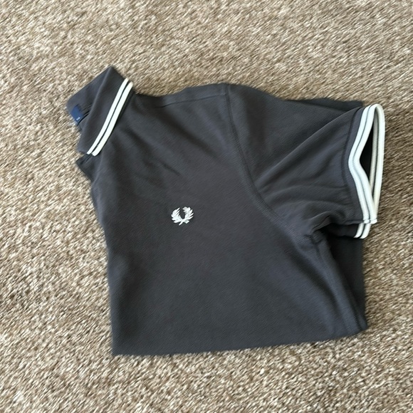 Fred Perry Charcoal Gray Polo (L) - Picture 5 of 5